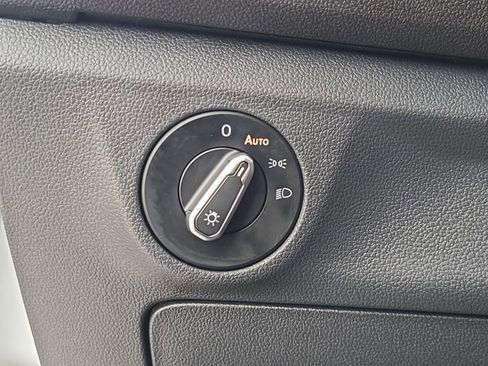 Used 2023 Volkswagen Jetta Sport image 22