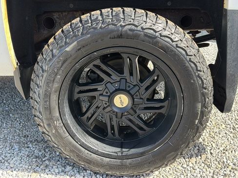 Used 2014 Chevrolet Silverado 1500 LT AWD/4WD image 2
