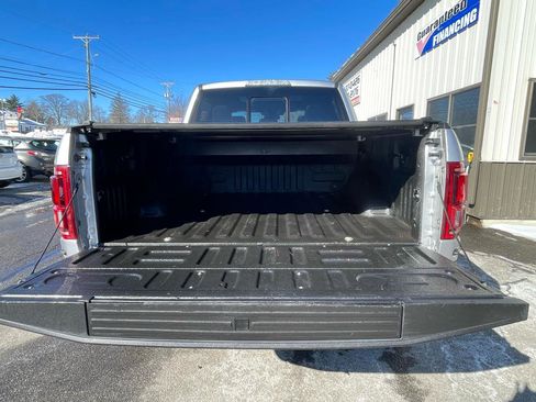 Used 2018 Ford F150 Raptor w/ Equipment Group 802A Luxury image 8