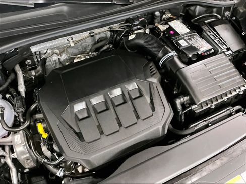 Certified 2025 Audi Q3 2.0T Premium w/ Convenience Package image 34