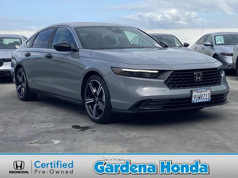 Used 2025 Honda Accord Sport image 1