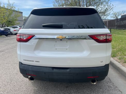 Used 2018 Chevrolet Traverse LT image 6