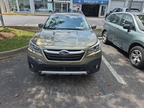 Used 2020 Subaru Outback Limited w/ Popular Package #2 AWD/4WD image 2