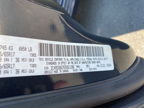 Used 2014 Dodge Grand Caravan SE FWD image 25