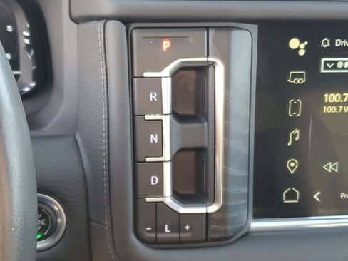 Used 2023 GMC Yukon Denali image 18