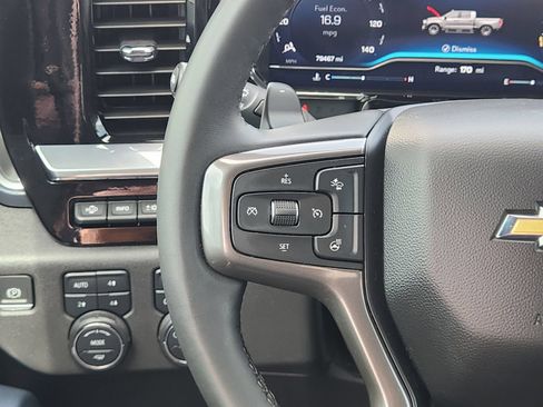 Used 2024 Chevrolet Silverado 1500 High Country w/ High Country Premium Package AWD/4WD image 28