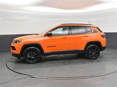 New 2026 Jeep Compass Latitude image 7