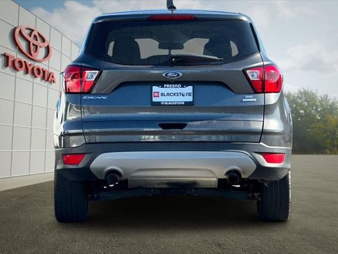 Used 2019 Ford Escape SE image 4