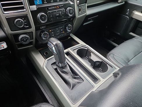 Used 2016 Ford F150 Lariat image 25