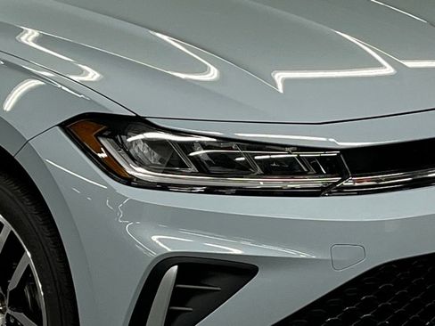 New 2025 Volkswagen Jetta SE image 39