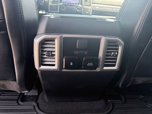Used 2020 Ford F250 Platinum w/ FX4 Off-Road Package AWD/4WD image 17