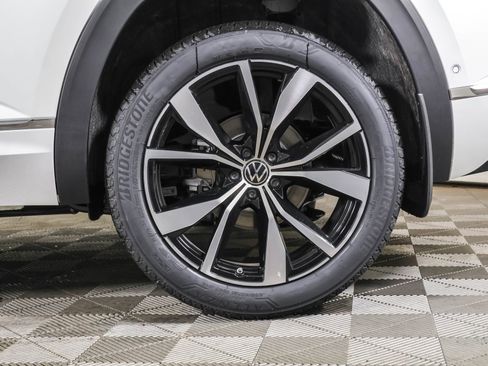 New 2026 Volkswagen Atlas Cross Sport SEL Premium R-Line image 18