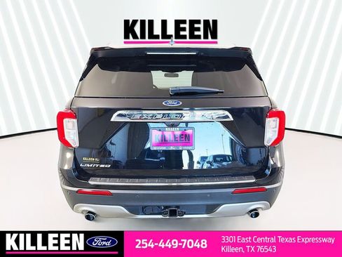 Used 2022 Ford Explorer Limited w/ Equipment Group 301A image 7