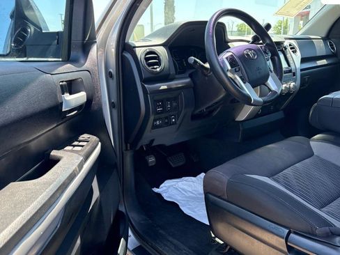 Used 2019 Toyota Tundra SR5 RWD image 7