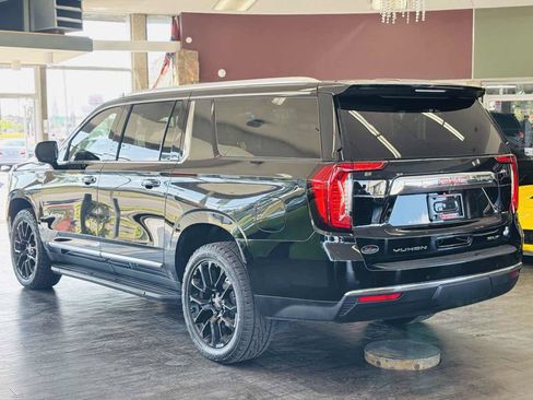 Used 2023 GMC Yukon XL SLT AWD/4WD image 13