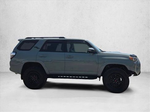 Used 2023 Toyota 4Runner TRD Off-Road Premium w/ Off Road Premium Plus Package AWD/4WD image 4