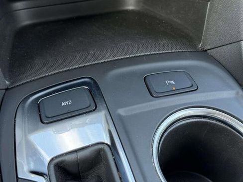 Used 2024 Chevrolet Equinox LT image 28