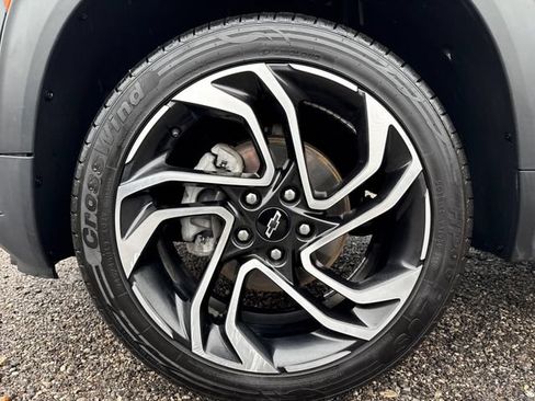 Used 2024 Chevrolet TrailBlazer RS w/ Convenience Package AWD/4WD image 27