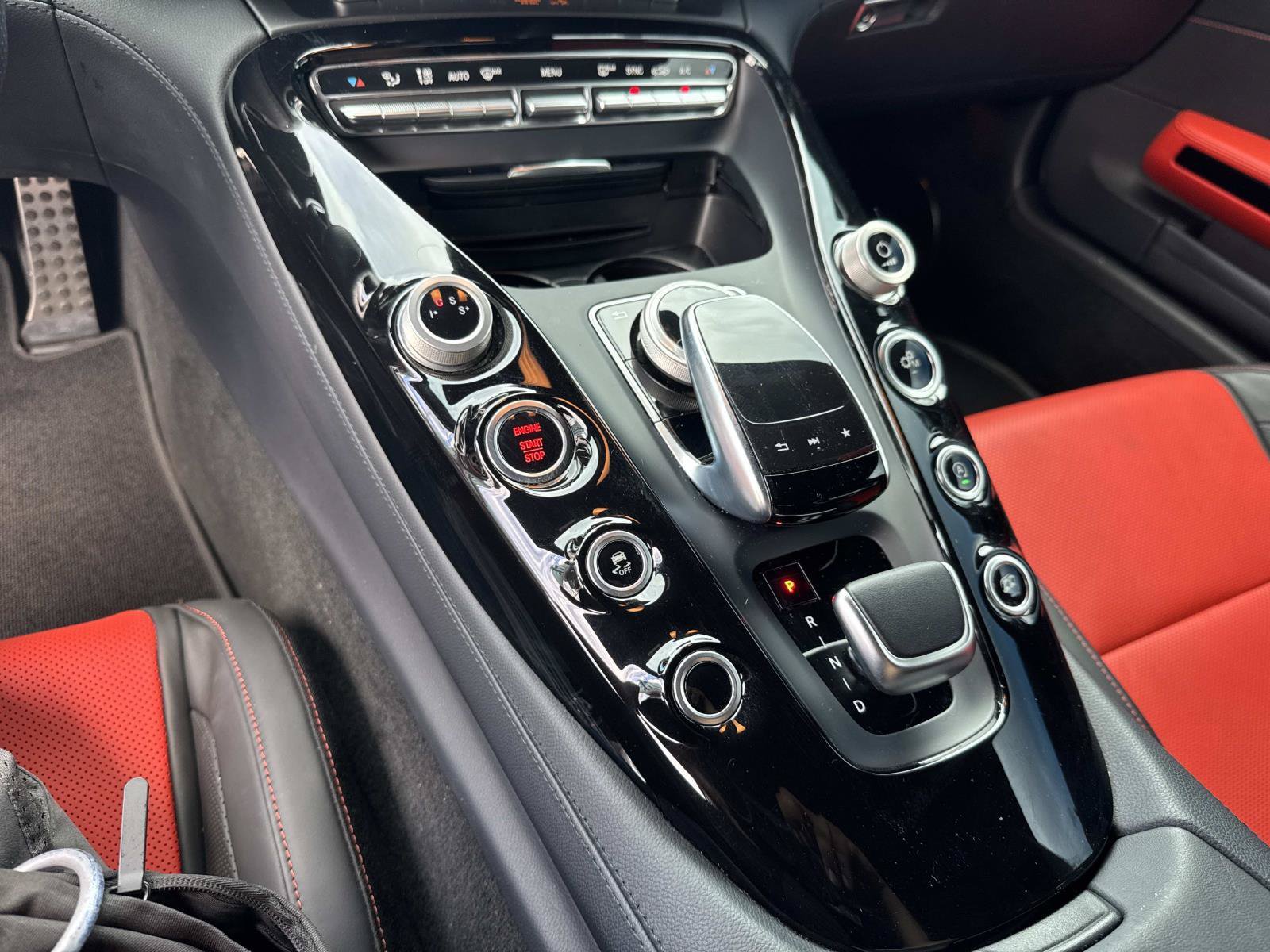 Used 2018 Mercedes-Benz AMG GT Roadster image 19