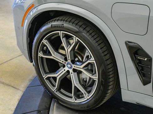 Certified 2024 BMW X5 xDrive50e w/ M Sport Package AWD/4WD image 10