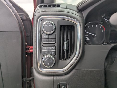 Used 2021 GMC Sierra 1500 Elevation w/ X31 Off-Road Package AWD/4WD image 14