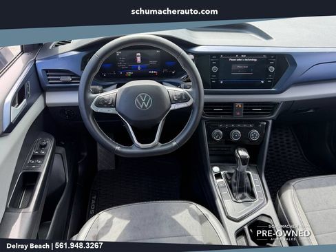 Used 2023 Volkswagen Taos SE w/ Panoramic Sunroof Package FWD image 14