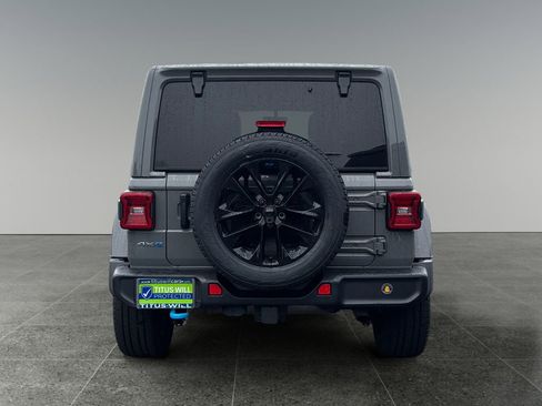 Used 2023 Jeep Wrangler Unlimited Sahara w/ Cold Weather Group AWD/4WD image 7