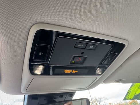 Used 2024 Toyota Grand Highlander XLE image 31