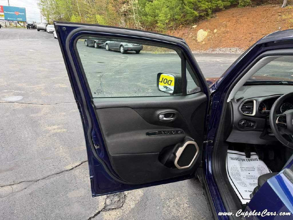 Used 2016 Jeep Renegade Sport w/ Power & Air Group AWD/4WD image 6