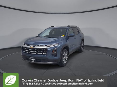 Used 2025 Chevrolet Equinox LT w/ Convenience Package II FWD image 6
