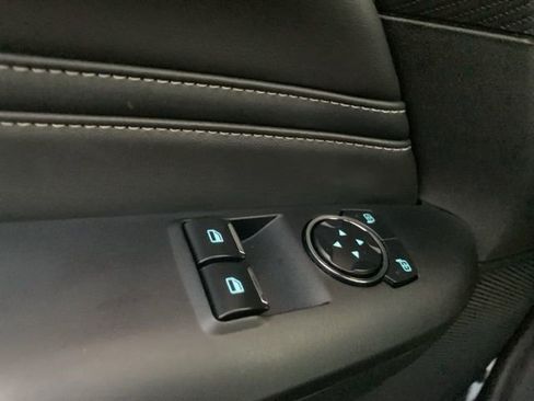 Used 2024 Ford Mustang Premium image 17