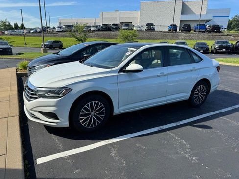 Used 2021 Volkswagen Jetta FWD image 4