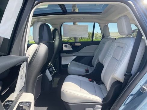 New 2026 Lincoln Aviator Reserve AWD/4WD image 23