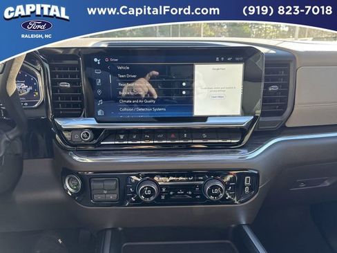 Used 2024 Chevrolet Silverado 2500 LTZ w/ LTZ Convenience Package image 26