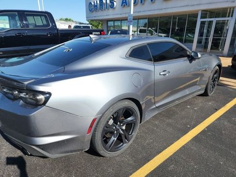 Used 2021 Chevrolet Camaro LT w/ RS Package RWD image 4