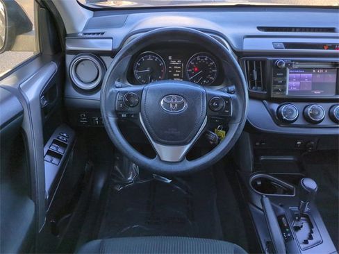 Used 2018 Toyota RAV4 LE image 16