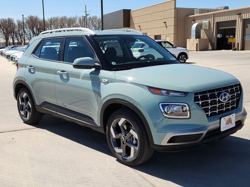 New 2026 Hyundai Venue SEL image 6