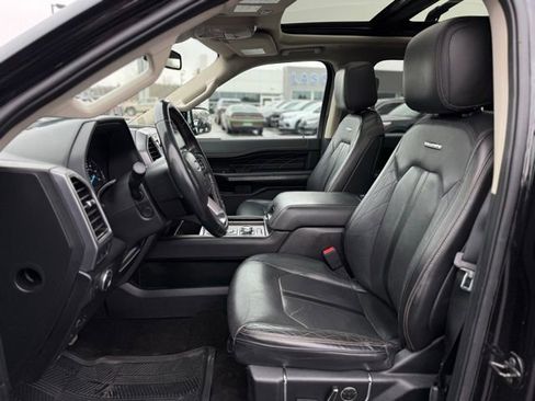 Certified 2019 Ford Expedition Platinum image 8
