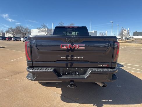 Used 2024 GMC Sierra 3500 AT4 w/ Technology Package image 5
