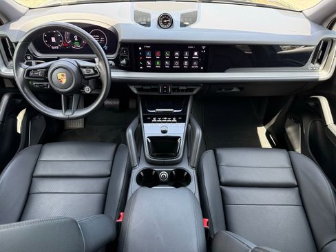 Certified 2024 Porsche Cayenne image 14