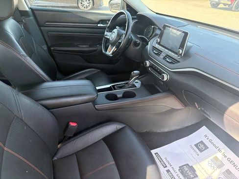 Used 2020 Nissan Altima 2.5 SR FWD image 8