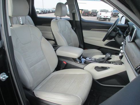 Used 2021 Kia Telluride SX w/ SX Prestige Package image 20