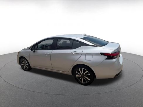 Used 2025 Nissan Versa SV FWD image 10