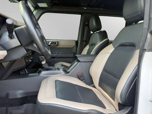 Used 2024 Ford Bronco Wildtrak AWD/4WD image 9