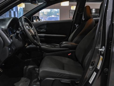 Used 2022 Honda HR-V Sport image 4