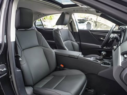 Certified 2024 Lexus ES 250 w/ Accessory Package (Z2) AWD/4WD image 23