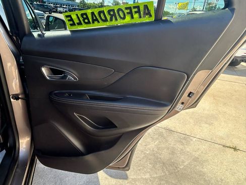 Used 2015 Buick Encore FWD image 15