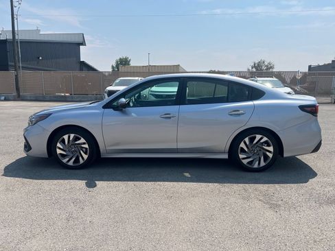 Used 2025 Subaru Legacy Limited AWD/4WD image 6