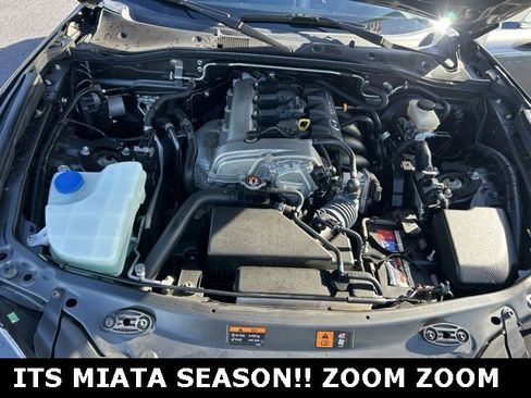 Used 2017 MAZDA MX-5 Miata RF Grand Touring image 11