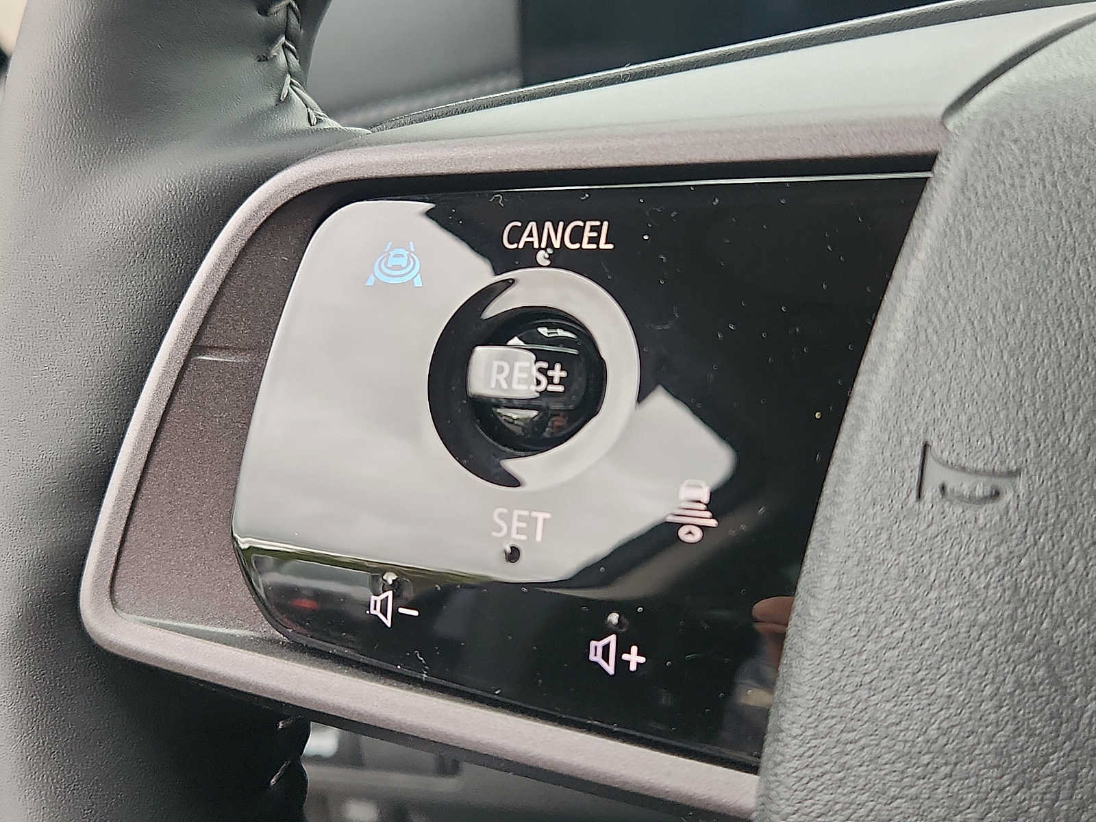 Certified 2025 Nissan Murano SV AWD/4WD image 20